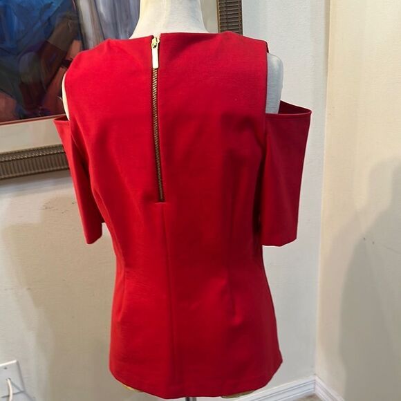 Michael Kors Red Open Shoulder Top Size Large - Picture 7 of 10